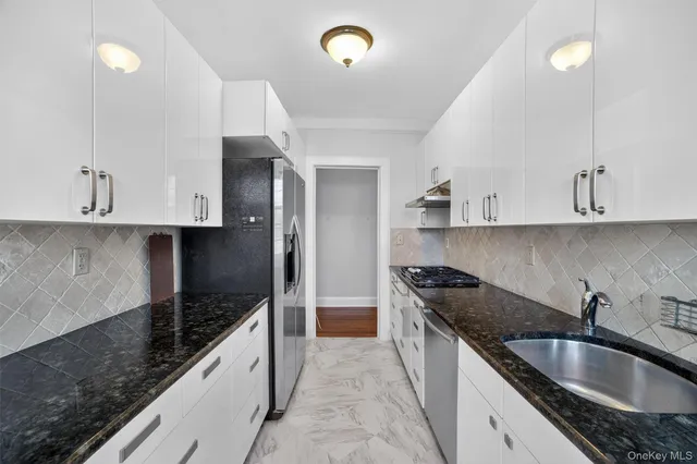 $359,500 | 292 Main Street, Unit 6A, White Plains, NY 10601