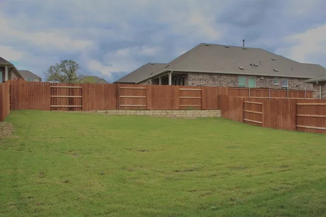 $2,100 | 2245 Leppy Lane, Leander, TX 78641