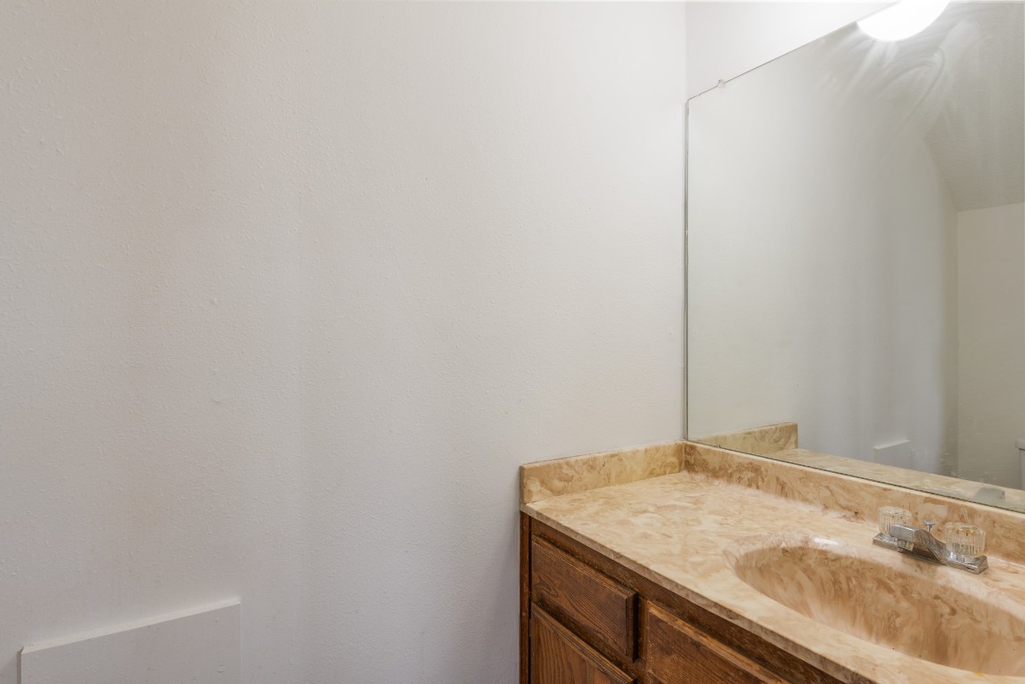 6910 Rifle Bend, Unit B Austin, TX 78736 - Photo 7 of 17 Half Bath, downstairs