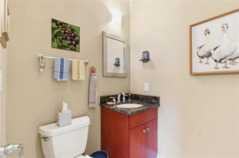 $1,100,000 | 4950 Central Street, Unit 805, Kansas City, MO 64112