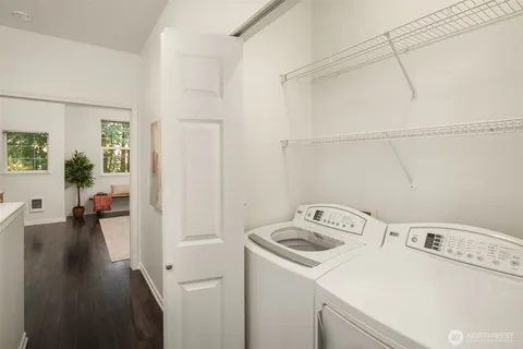 $550,000 | 1800 Northeast 40th Street, Unit C1, Renton, WA 98056