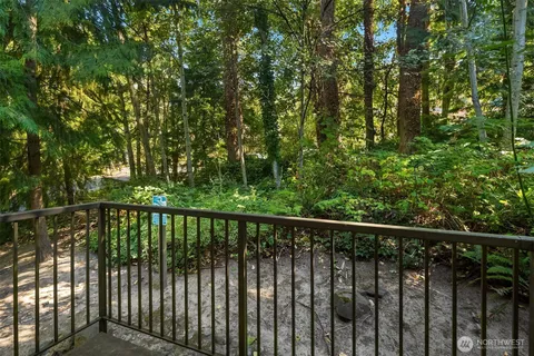 $550,000 | 1800 Northeast 40th Street, Unit C1, Renton, WA 98056