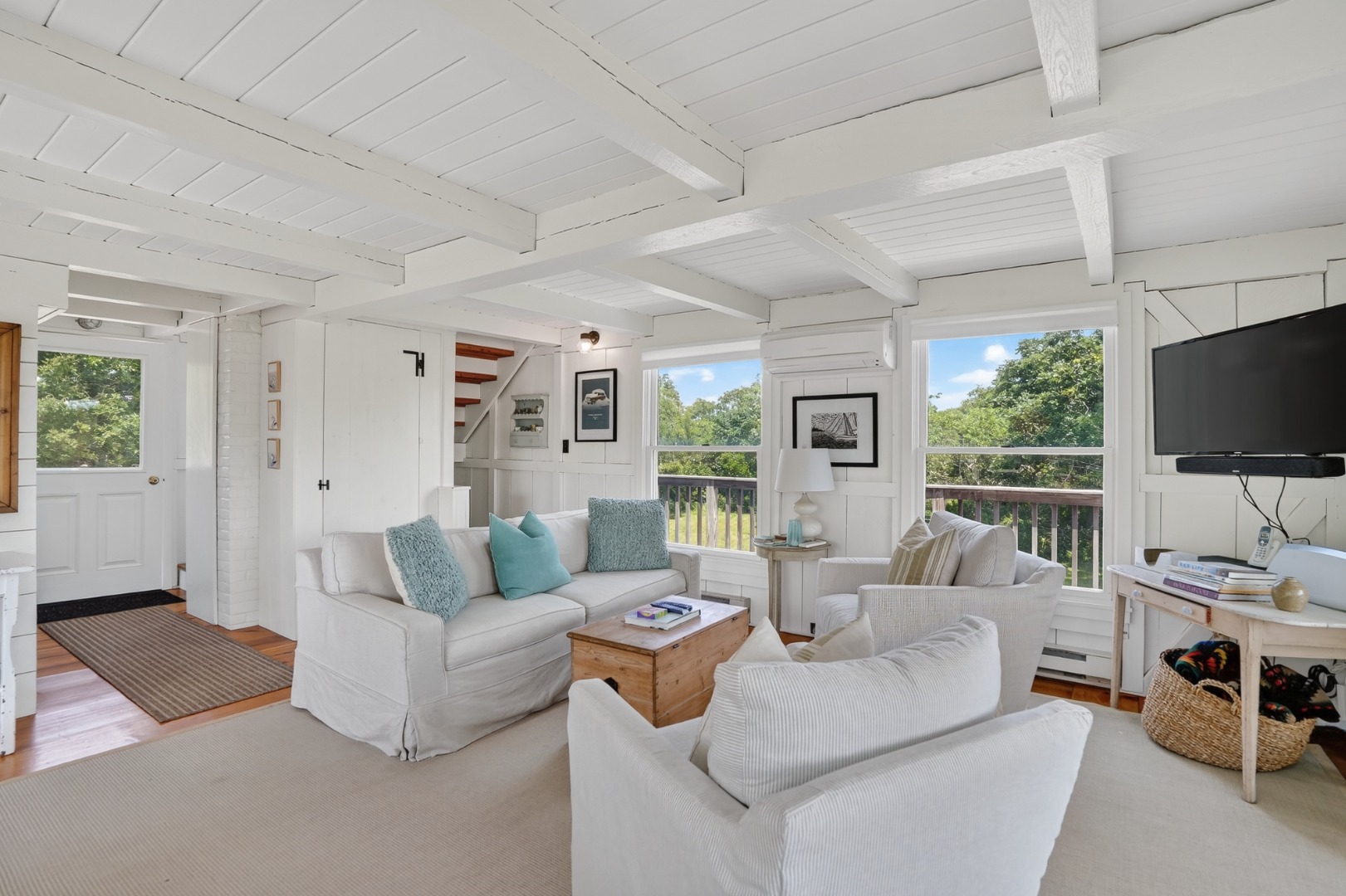 28 Black Point Road Chilmark, MA 02535 - Photo 5 of 56