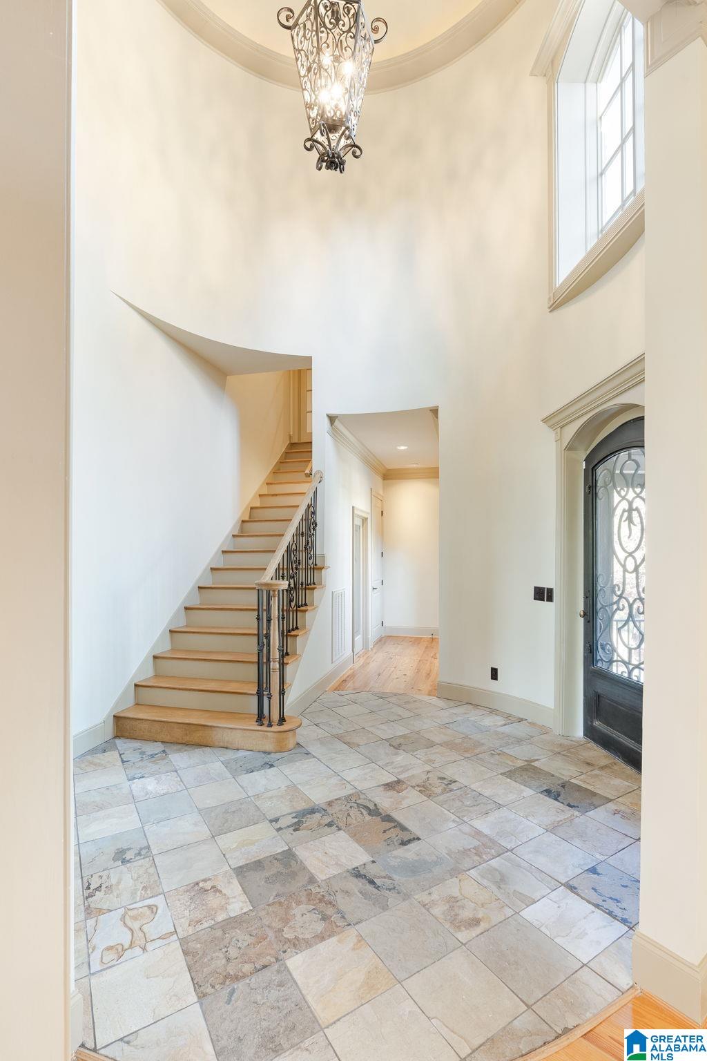 240 Shades Crest Road Birmingham, AL 35226 - Photo 4 of 48