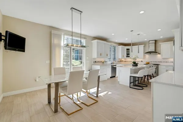 $1,700,000 | 26 Sunset Road, Livingston, NJ 07039