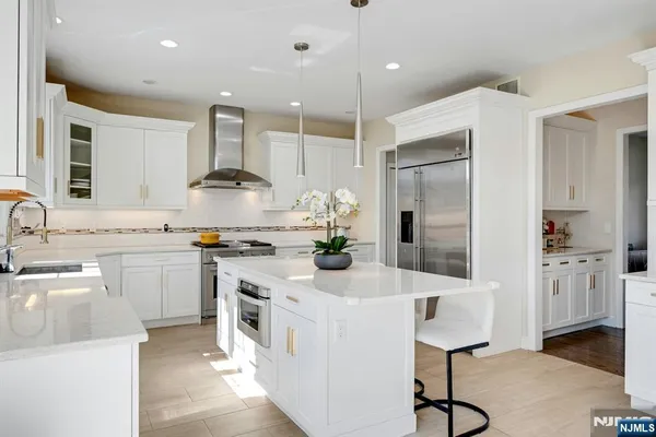 $1,700,000 | 26 Sunset Road, Livingston, NJ 07039