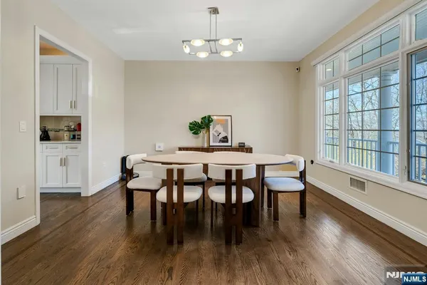 $1,700,000 | 26 Sunset Road, Livingston, NJ 07039