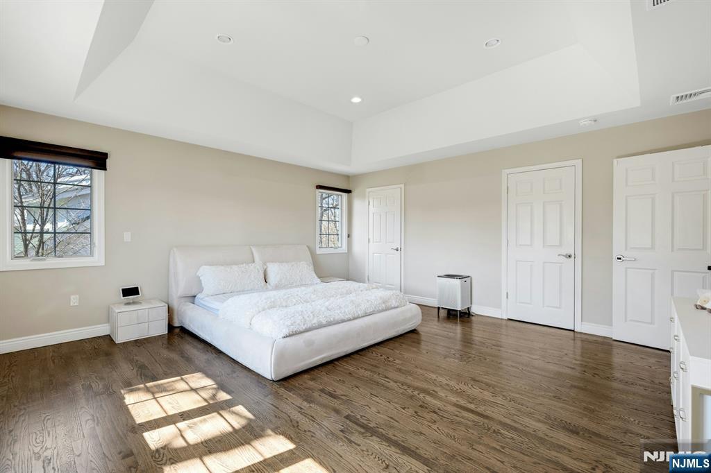 26 Sunset Road Livingston, NJ 07039 - Photo 23 of 39