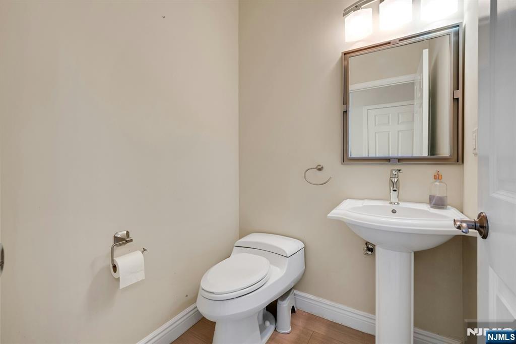 26 Sunset Road Livingston, NJ 07039 - Photo 30 of 39