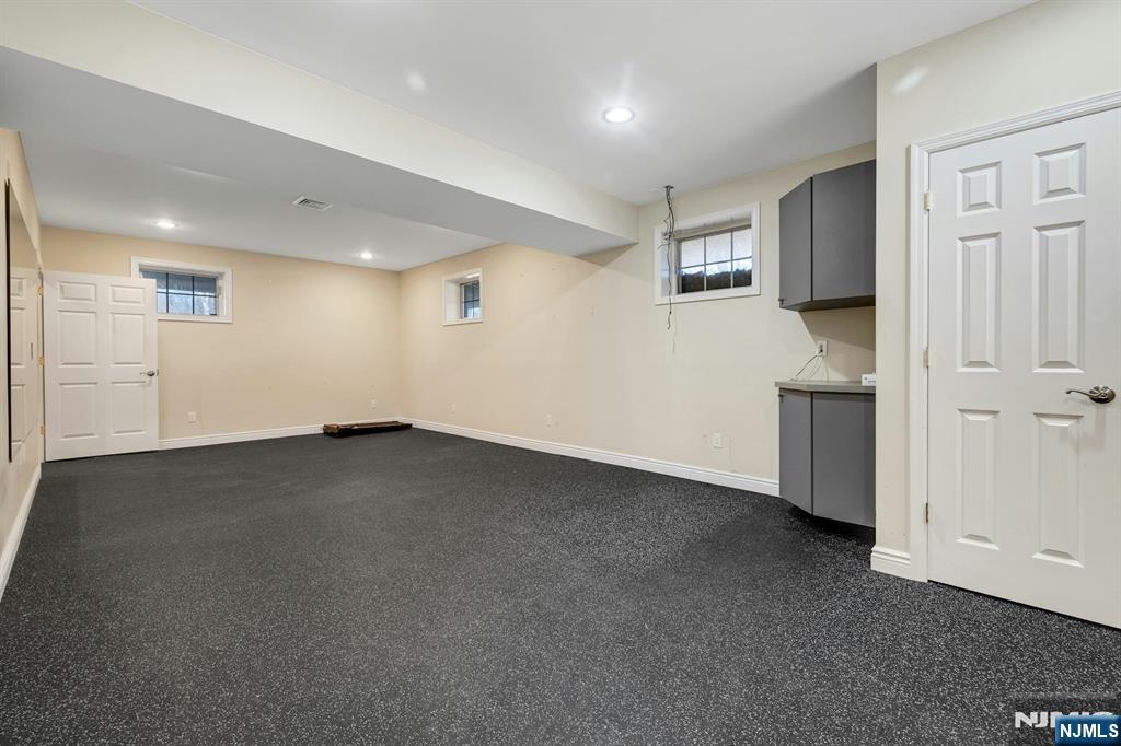 26 Sunset Road Livingston, NJ 07039 - Photo 31 of 39