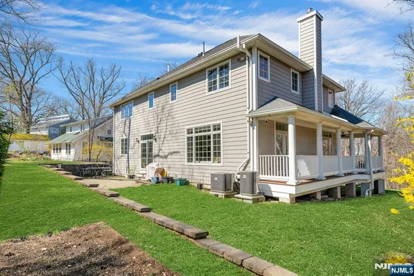 $1,700,000 | 26 Sunset Road, Livingston, NJ 07039