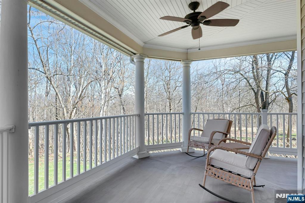 26 Sunset Road Livingston, NJ 07039 - Photo 4 of 39