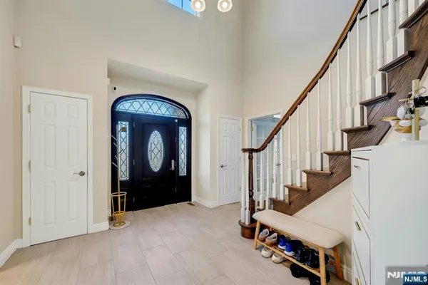 $1,700,000 | 26 Sunset Road, Livingston, NJ 07039