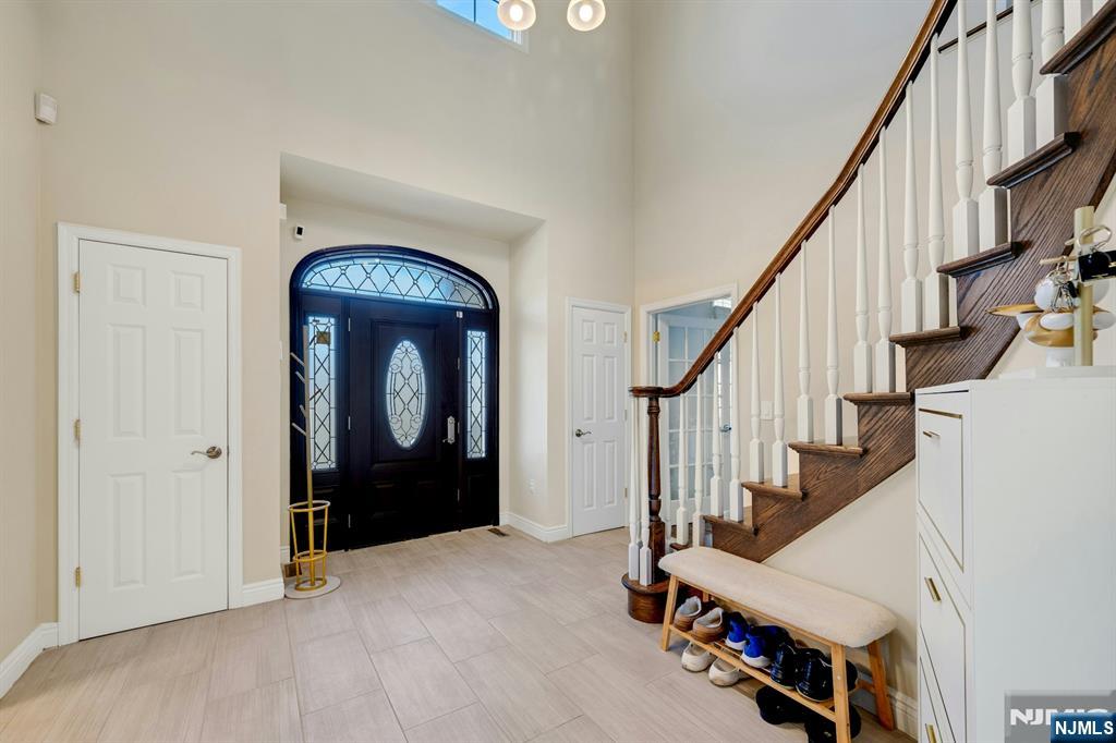 26 Sunset Road Livingston, NJ 07039 - Photo 6 of 39