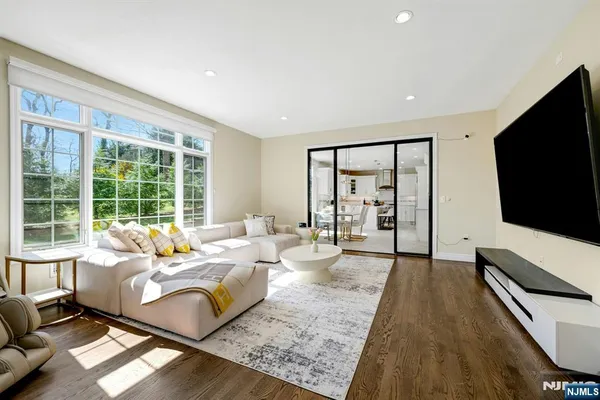 $1,700,000 | 26 Sunset Road, Livingston, NJ 07039