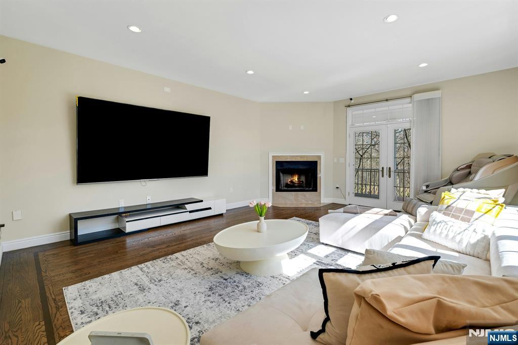 26 Sunset Road Livingston, NJ 07039 - Photo 9 of 39