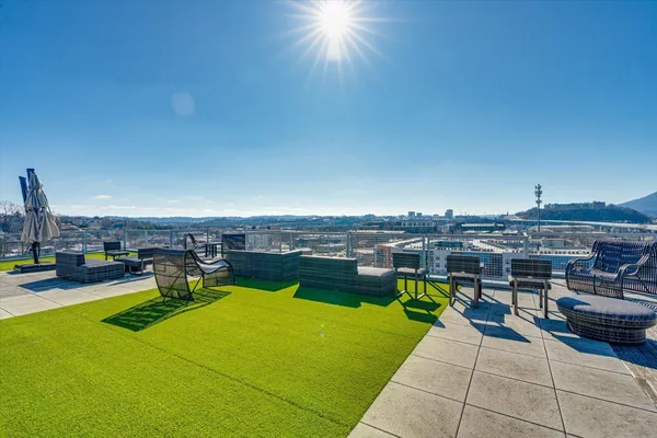 $2,400 | 411 Fairpoint Street, Unit 202, Chattanooga, TN 37405