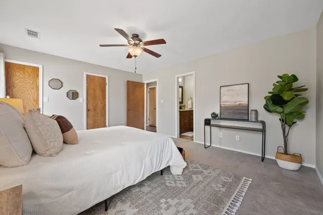 $1,975 | 20807 Boggy Ford Road, Lago Vista, TX 78645