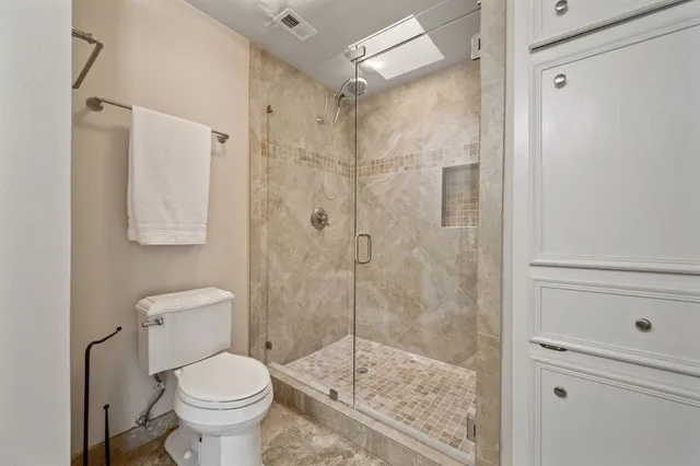 $1,975 | 20807 Boggy Ford Road, Lago Vista, TX 78645