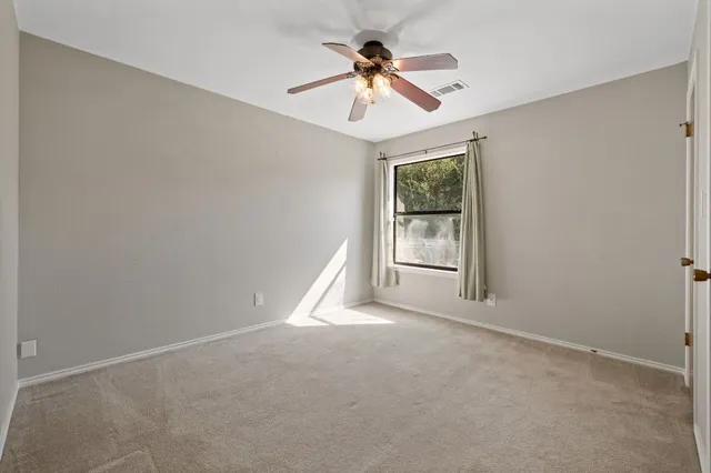 $1,975 | 20807 Boggy Ford Road, Lago Vista, TX 78645