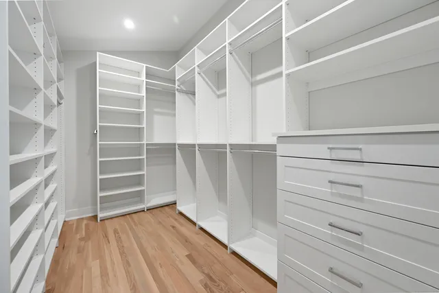 $2,195,000 | 17 Clover Lane, Westport, CT 06880