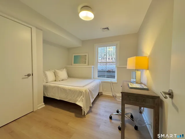 $2,195,000 | 17 Clover Lane, Westport, CT 06880