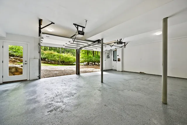 $2,195,000 | 17 Clover Lane, Westport, CT 06880