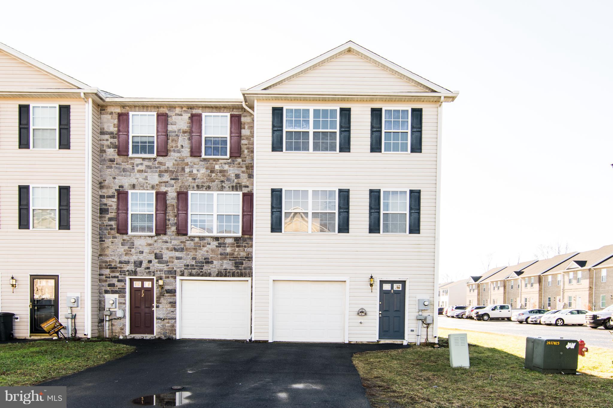 8 Silas Inwood, WV 25428 - Photo 2 of 27