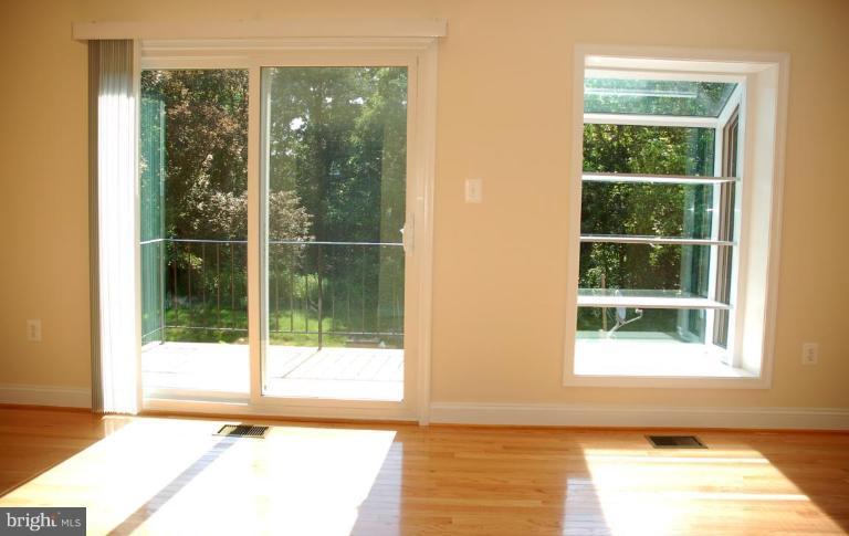 73 Timber Rock Road Gaithersburg, MD 20878 - Photo 12 of 25 Living room windows