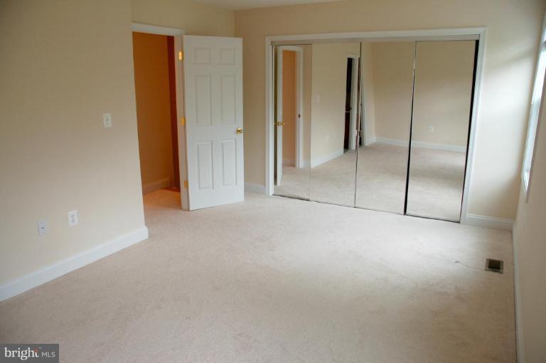 73 Timber Rock Road Gaithersburg, MD 20878 - Photo 17 of 25 Master bedroom