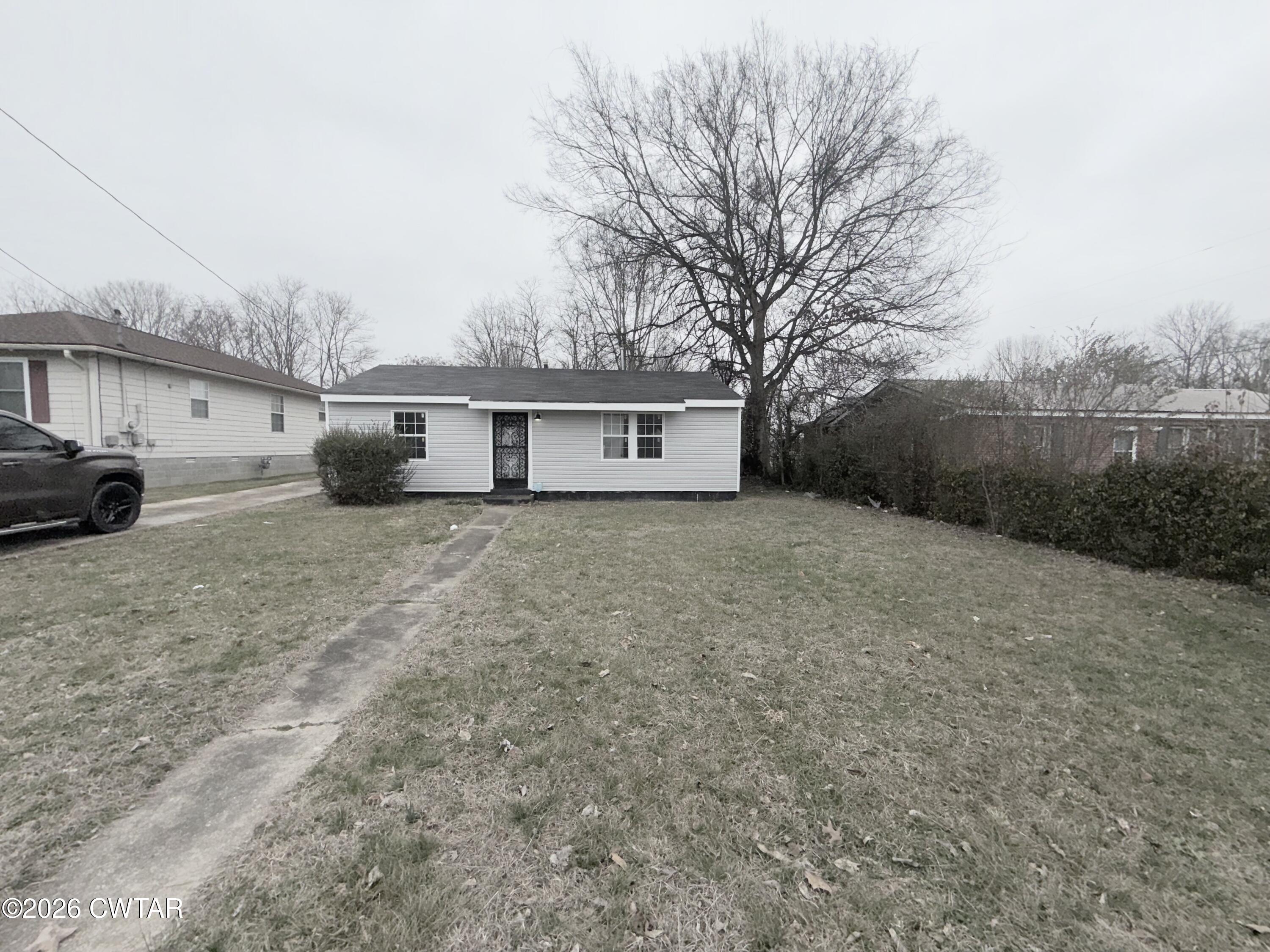 129 Idlewild Street Jackson, TN 38301 - Photo 5 of 23 IMG_1207