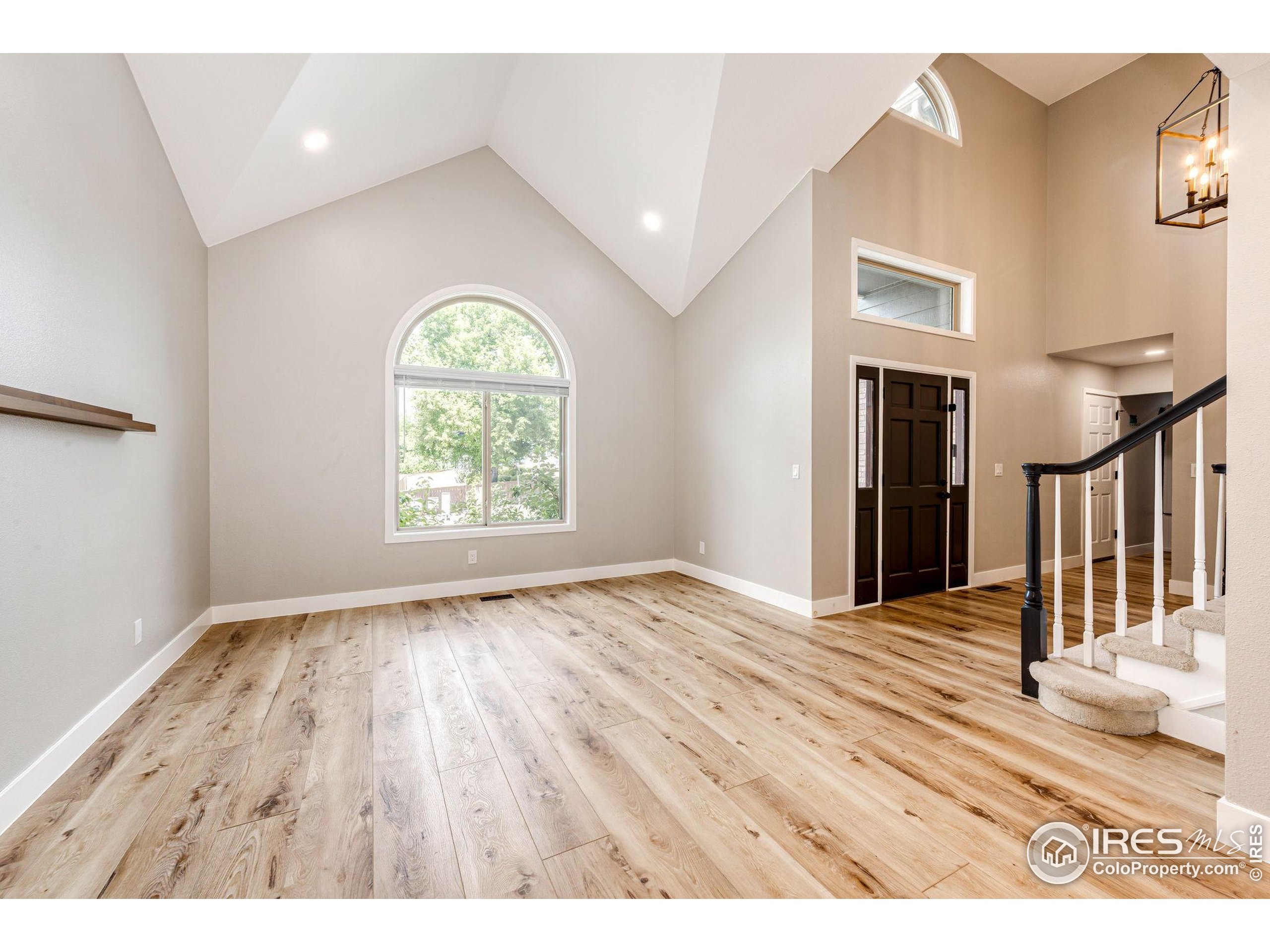 9409 Prairie View Drive Highlands Ranch, CO 80126 - Photo 14 of 50