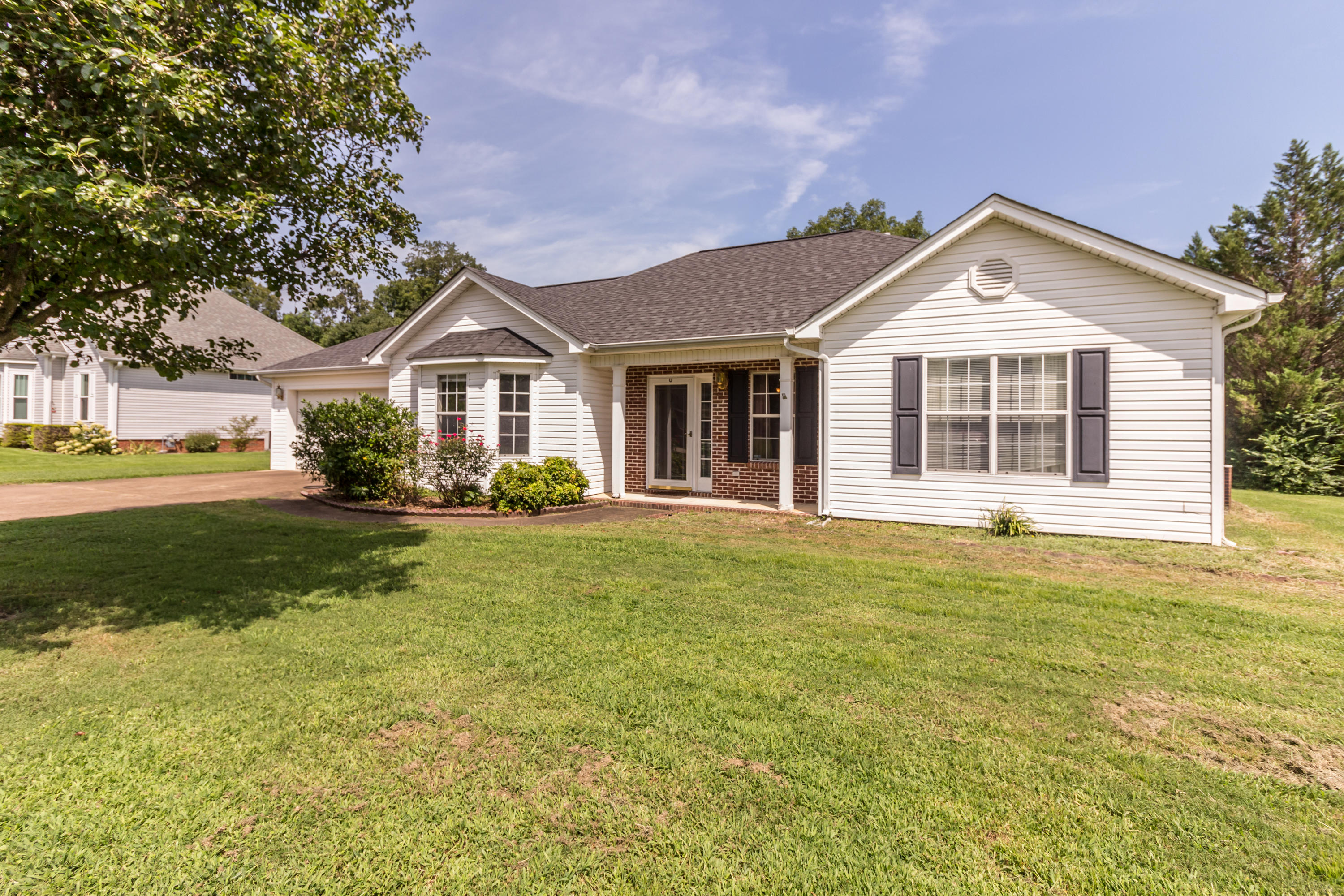 8258 Pruett Road Hixson, TN 37343 - Photo 1 of 36 4