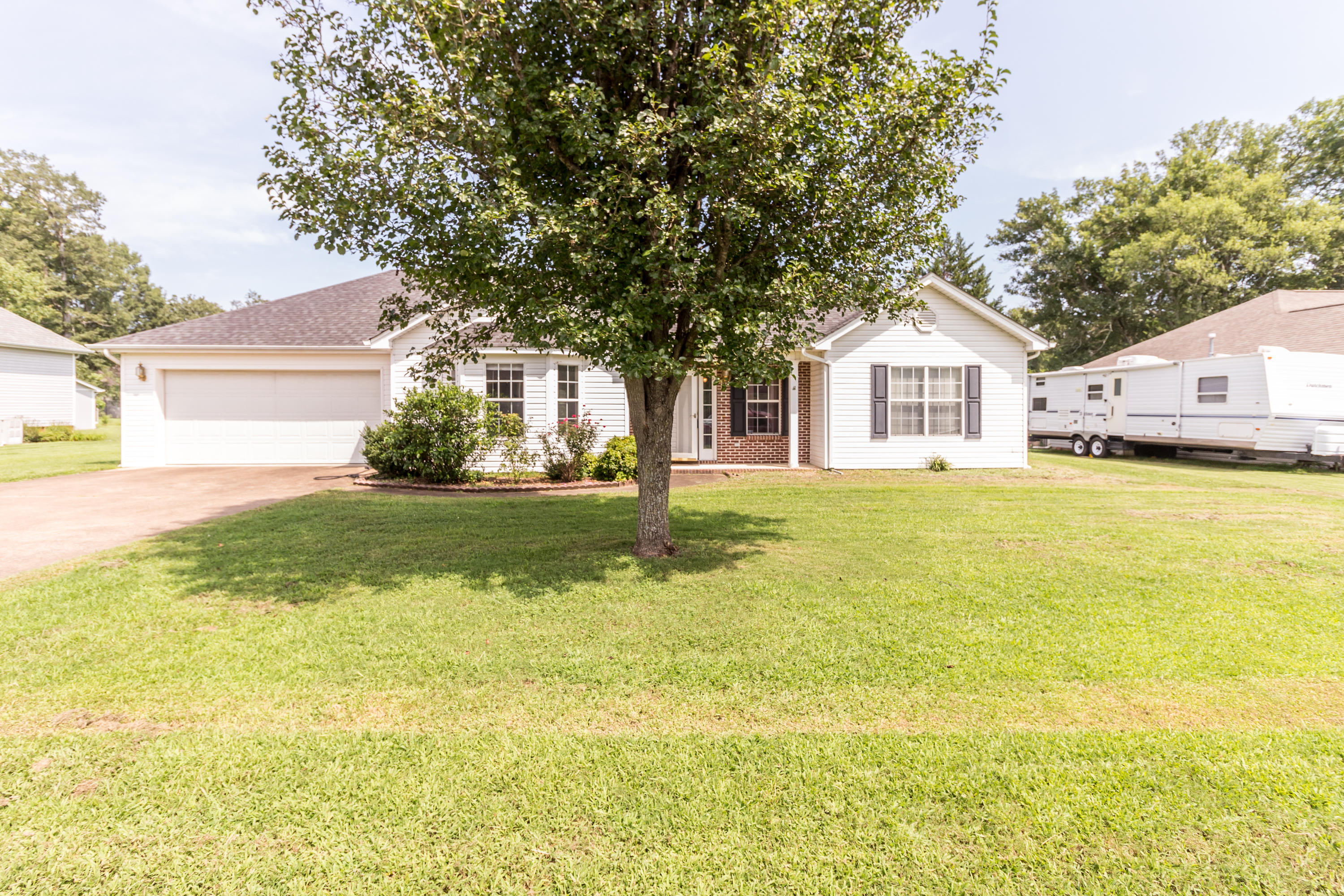 8258 Pruett Road Hixson, TN 37343 - Photo 4 of 36 1
