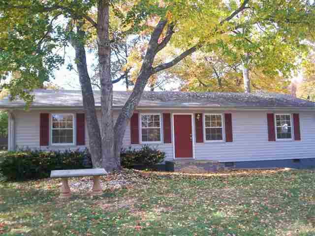 205 Stratford Road Greenville, SC 29605 - Photo 1 of 17 Gallery Image 1