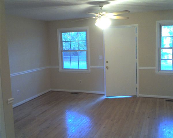 205 Stratford Road Greenville, SC 29605 - Photo 14 of 17 Gallery Image 14