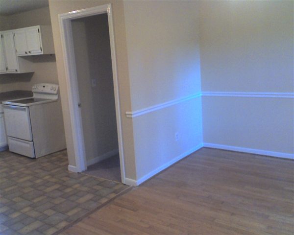 205 Stratford Road Greenville, SC 29605 - Photo 16 of 17 Gallery Image 16