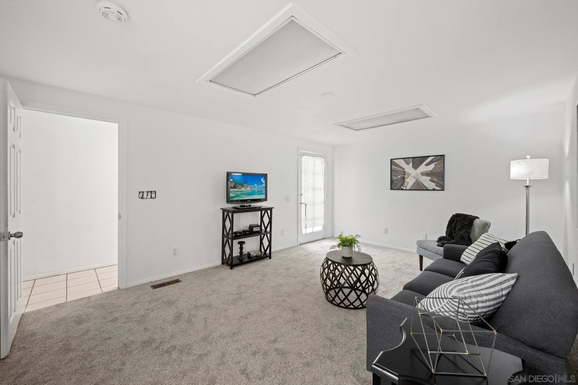 3335 Evergreen Road Bonita, CA 91902 - Photo 9 of 46 Gallery Image 9