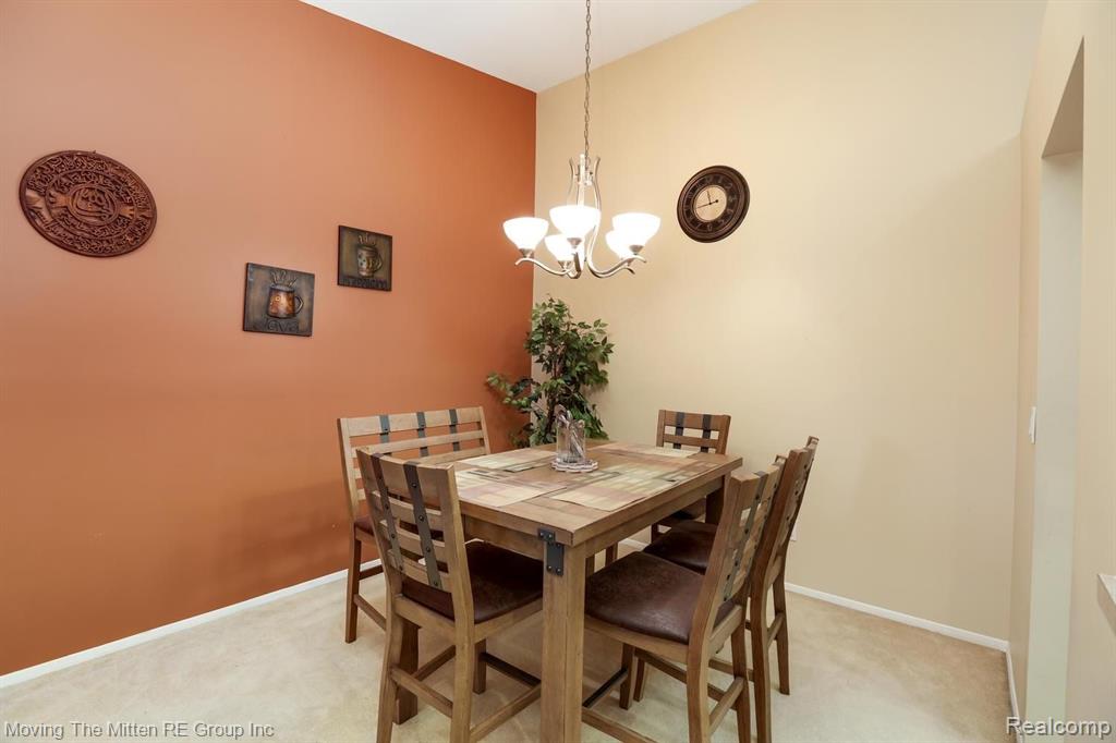 31218 Country Way Farmington Hills, MI 48331 - Photo 6 of 26