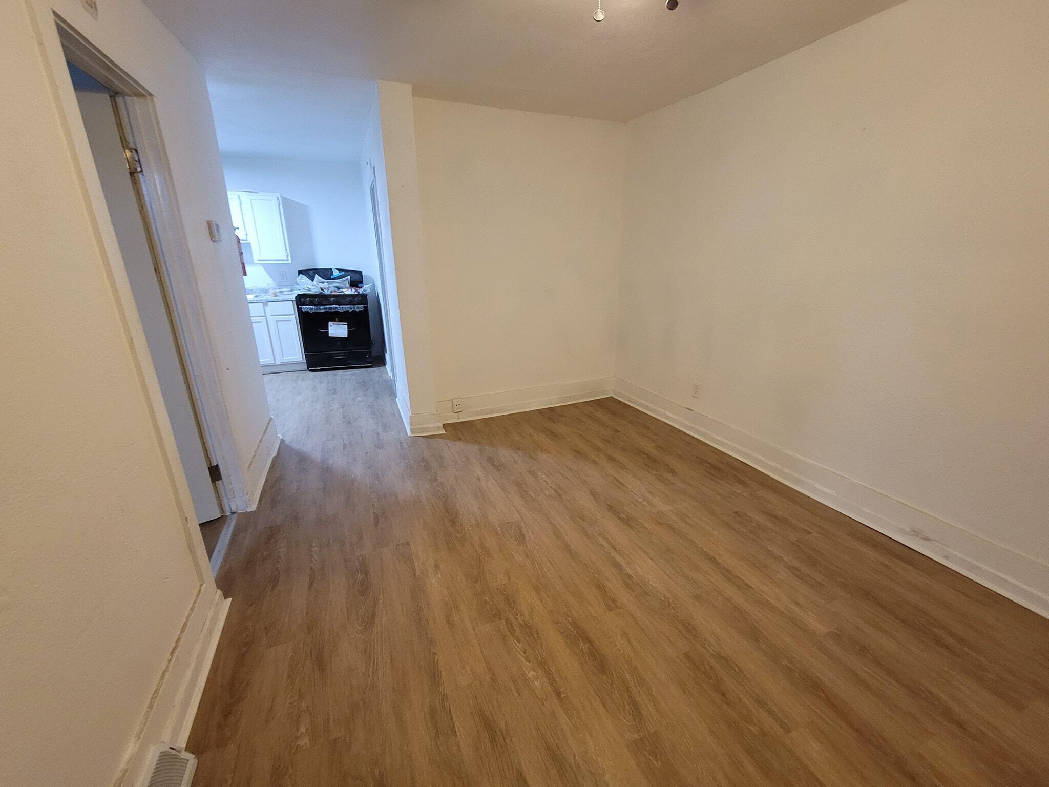 1841 Center Street, Unit 1843 1845 Racine, WI 53403 - Photo 15 of 19 10227236189112665