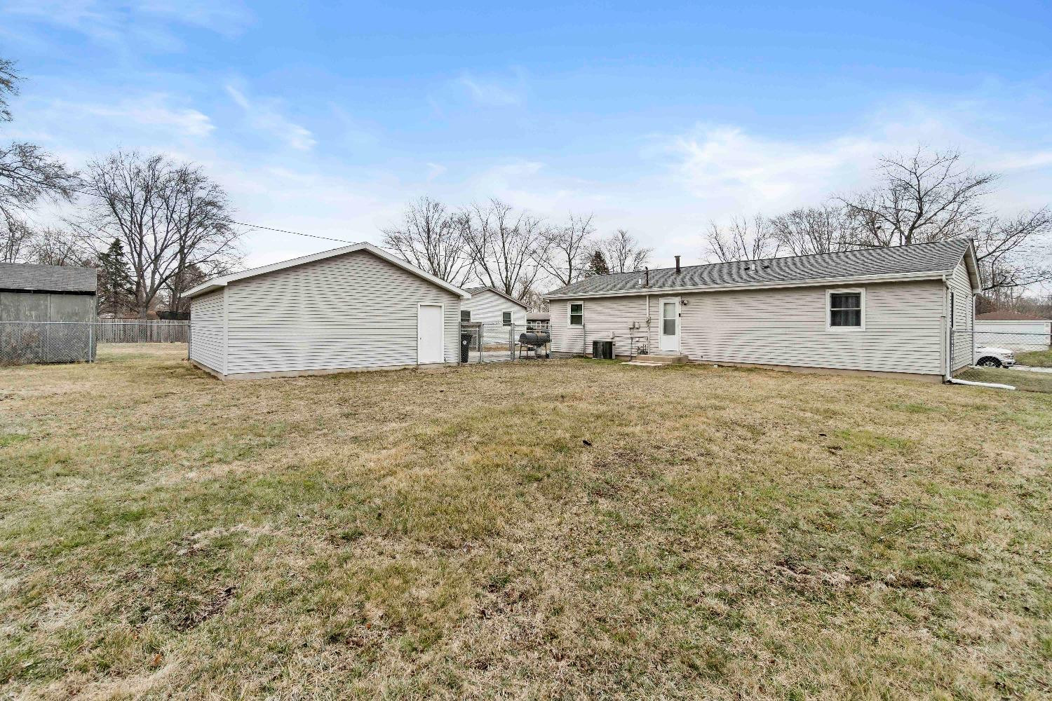 756-1 Acadia Road Valparaiso, IN 46385 - Photo 17 of 18 1500x1000