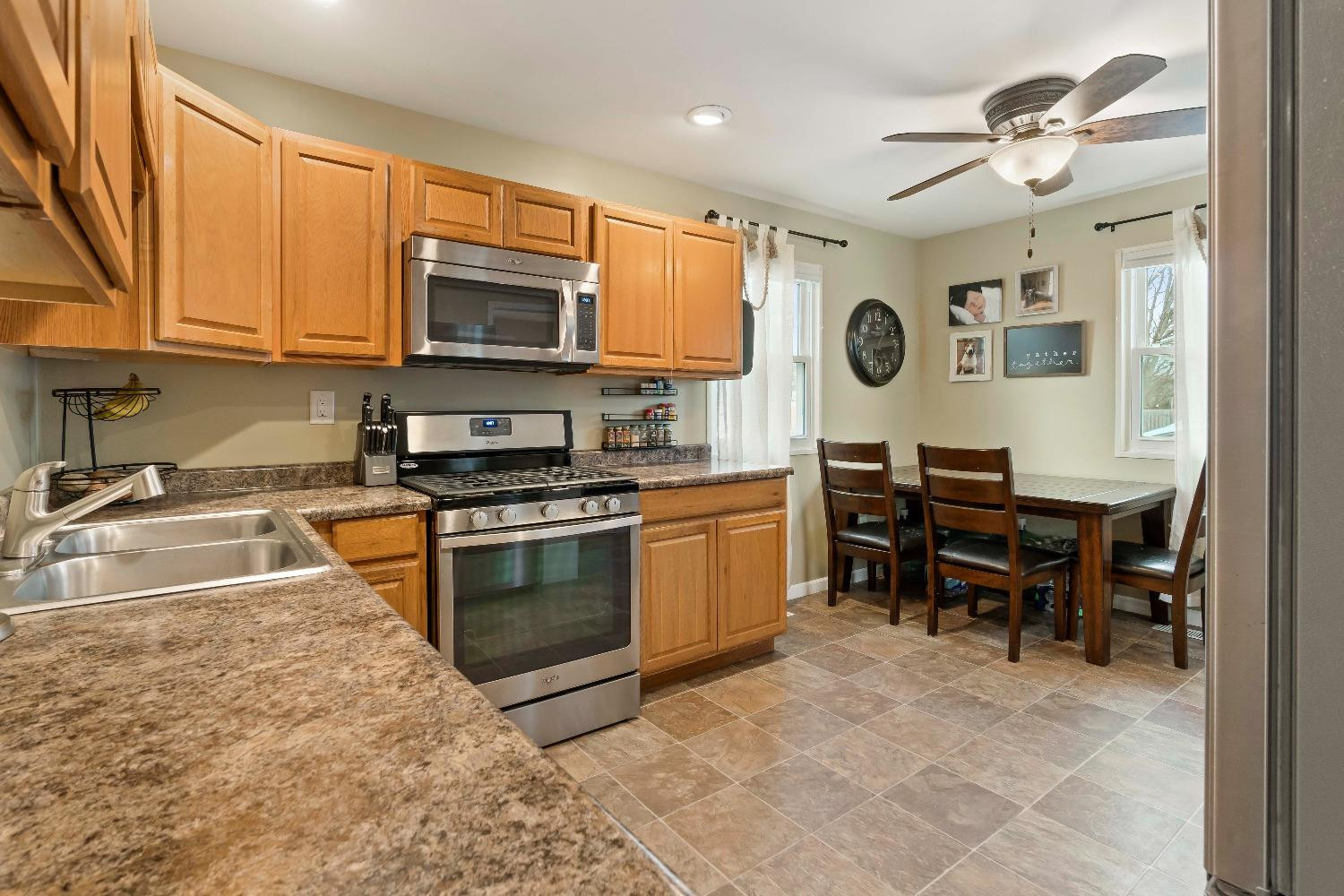 756-1 Acadia Road Valparaiso, IN 46385 - Photo 6 of 18 1500x1000