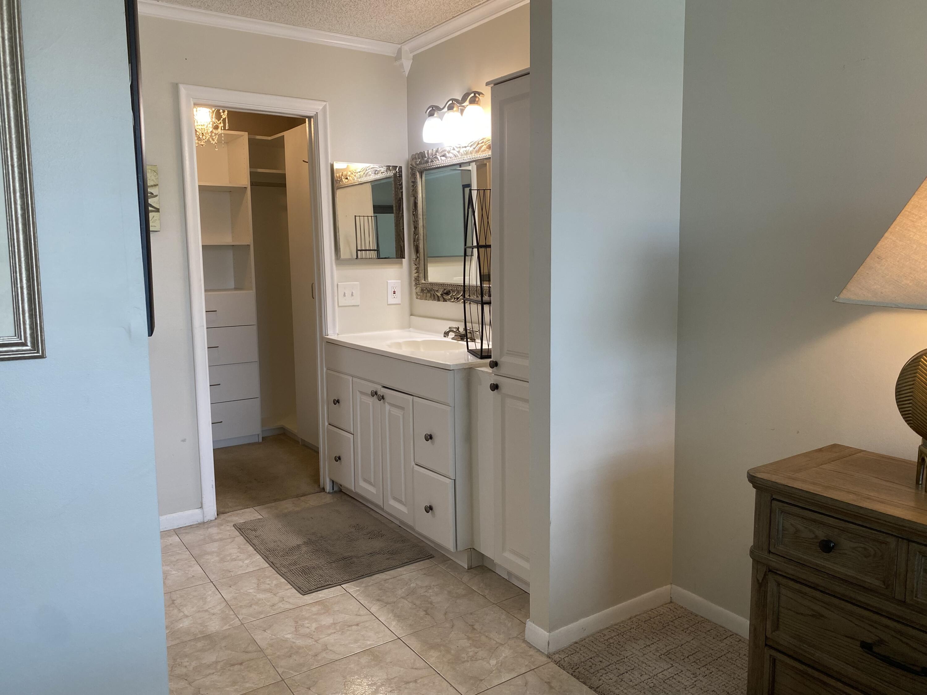 1 Royal Palm Way, Unit 201 Boca Raton, FL 33432 - Photo 25 of 28 IMG_2282