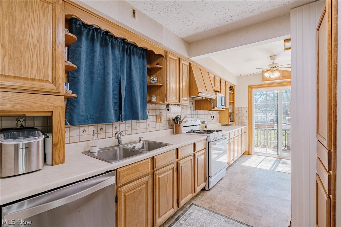 1894 Ritchie Road Stow, OH 44224 - Photo 9 of 46 Gallery Image 9