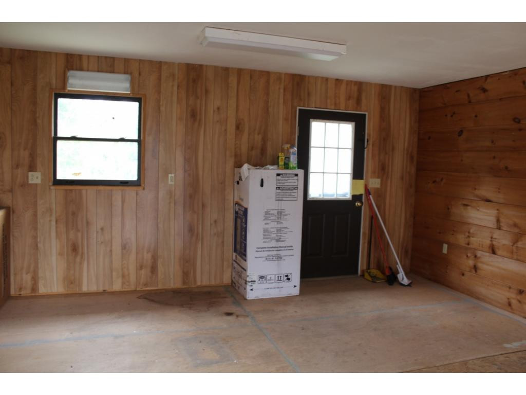 115 Oliver Edwards Road Jonesborough, TN 37659 - Photo 28 of 36 Garage Apt Kitchen