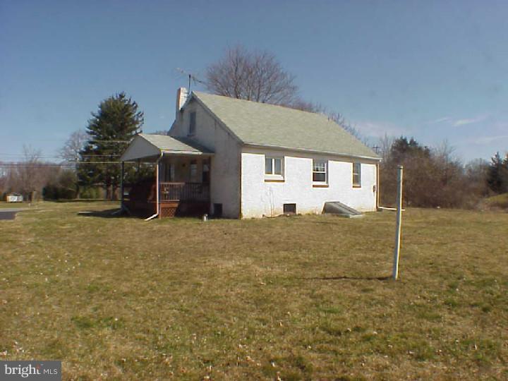 320 Ridge Road Phoenixville, PA 19460 - Photo 3 of 13