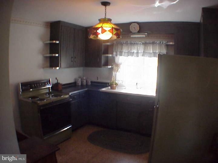 320 Ridge Road Phoenixville, PA 19460 - Photo 4 of 13