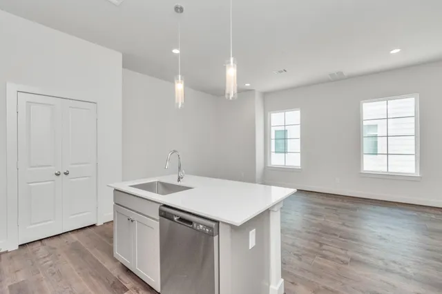 $2,450 | 2007 Bauer Drive, Unit E, Houston, TX 77080