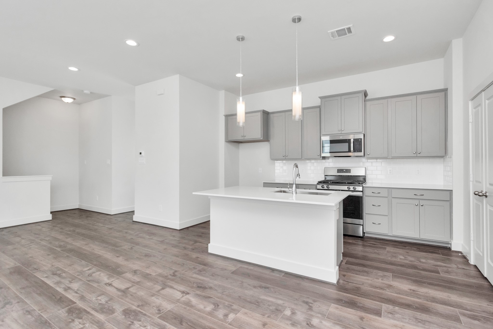 2007 Bauer Drive, Unit E Houston, TX 77080 - Photo 14 of 34