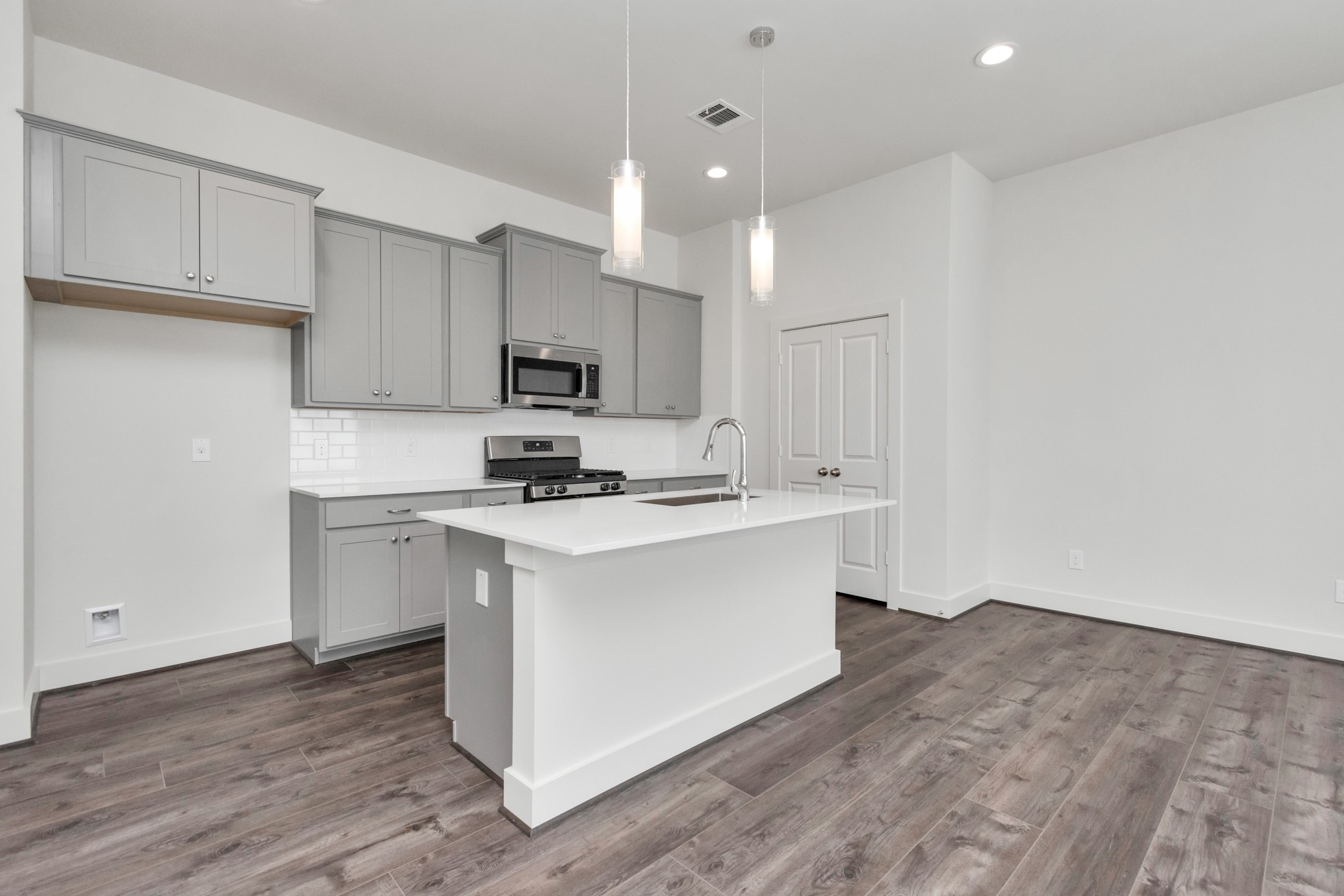 2007 Bauer Drive, Unit E Houston, TX 77080 - Photo 15 of 34